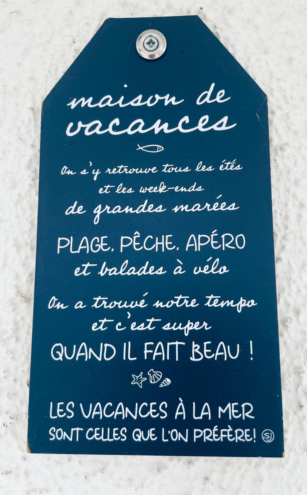 Studio Au Bord Du Lac D'Eguzon Екстер'єр фото
