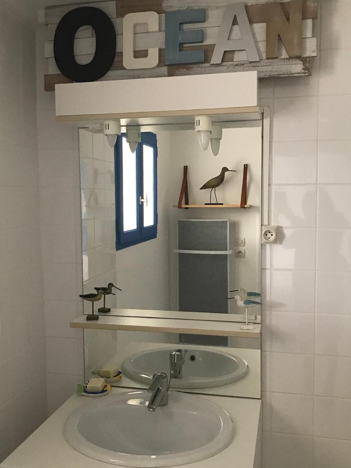 Studio Au Bord Du Lac D'Eguzon Екстер'єр фото